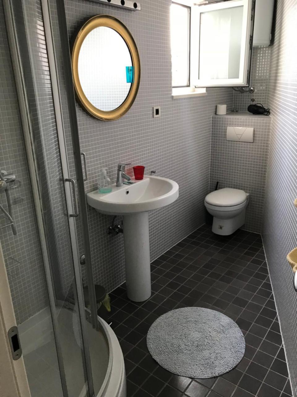 Apartments Casa Sul Mare พิสัก ภายนอก รูปภาพ